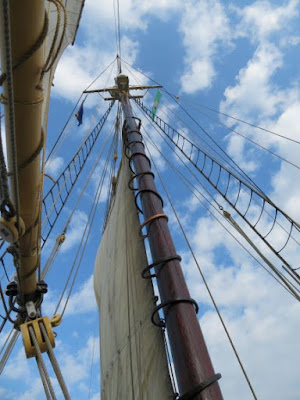 Main mast of schooner Lettie G. Howard