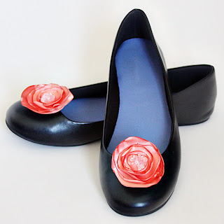 Flower Shoe Clips by Tricia @ SweeterThanSweets
