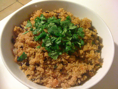  Quínoa con frijoles negros y cilantro 