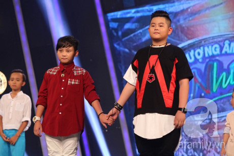 Bat ngo voi su lot xac cua cau be ngheo thi Vietnam Idol Kids - Anh 9