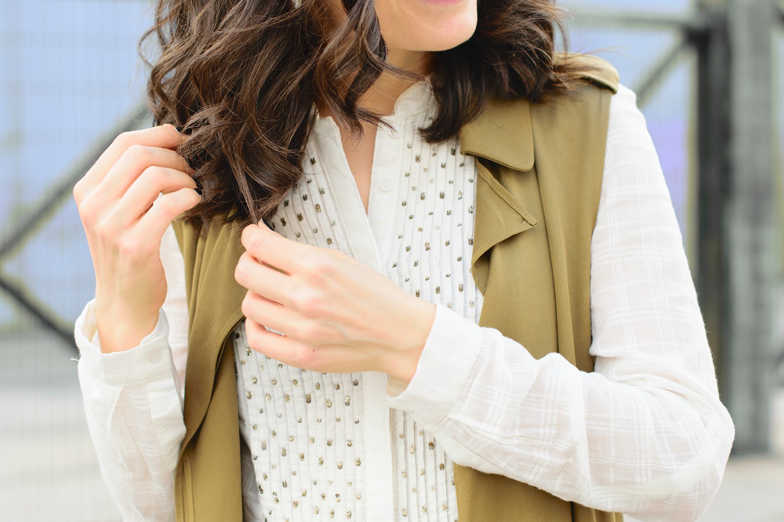Look de ponteunostacones con cuñas negras de Zara