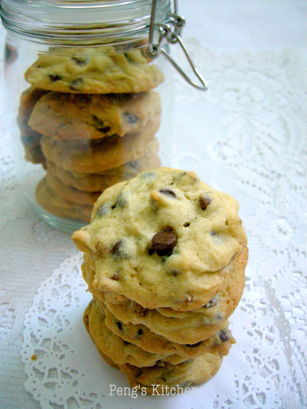 Peng's Kitchen Chocolate Chip & Nut Cookies
