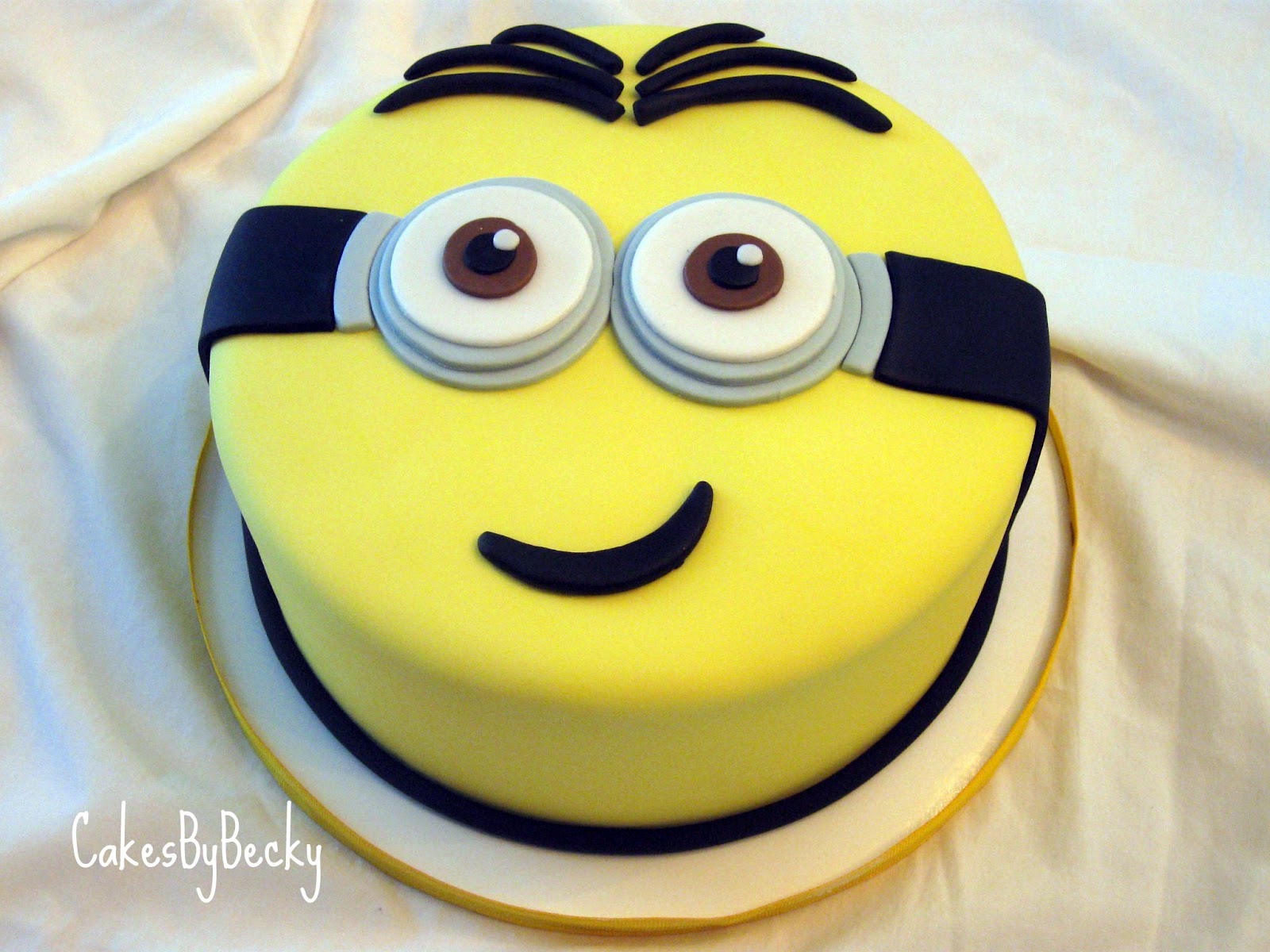 Cakes by Becky: Minion Birthday Cake