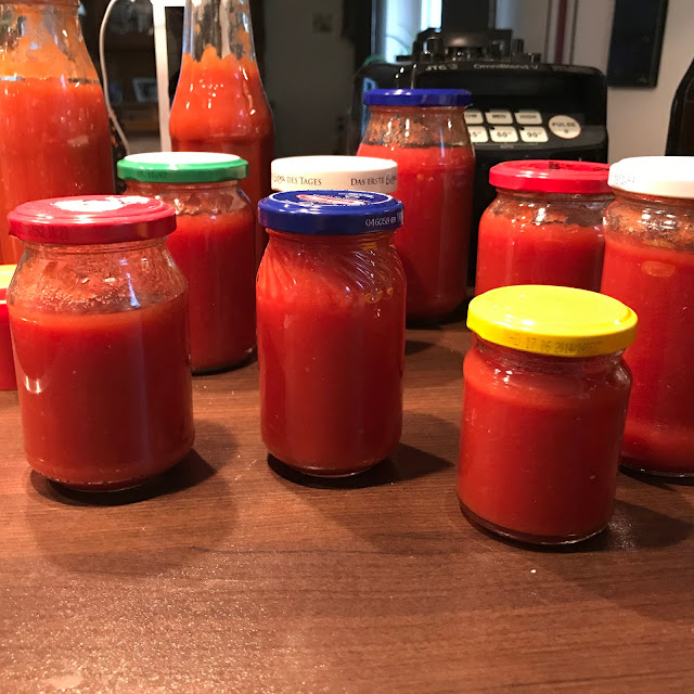 Tomatensugo und Tomatenketchup (c) by Joachim Wenk Tomatensugo und Tomatenketchup (c) by Joachim Wenk