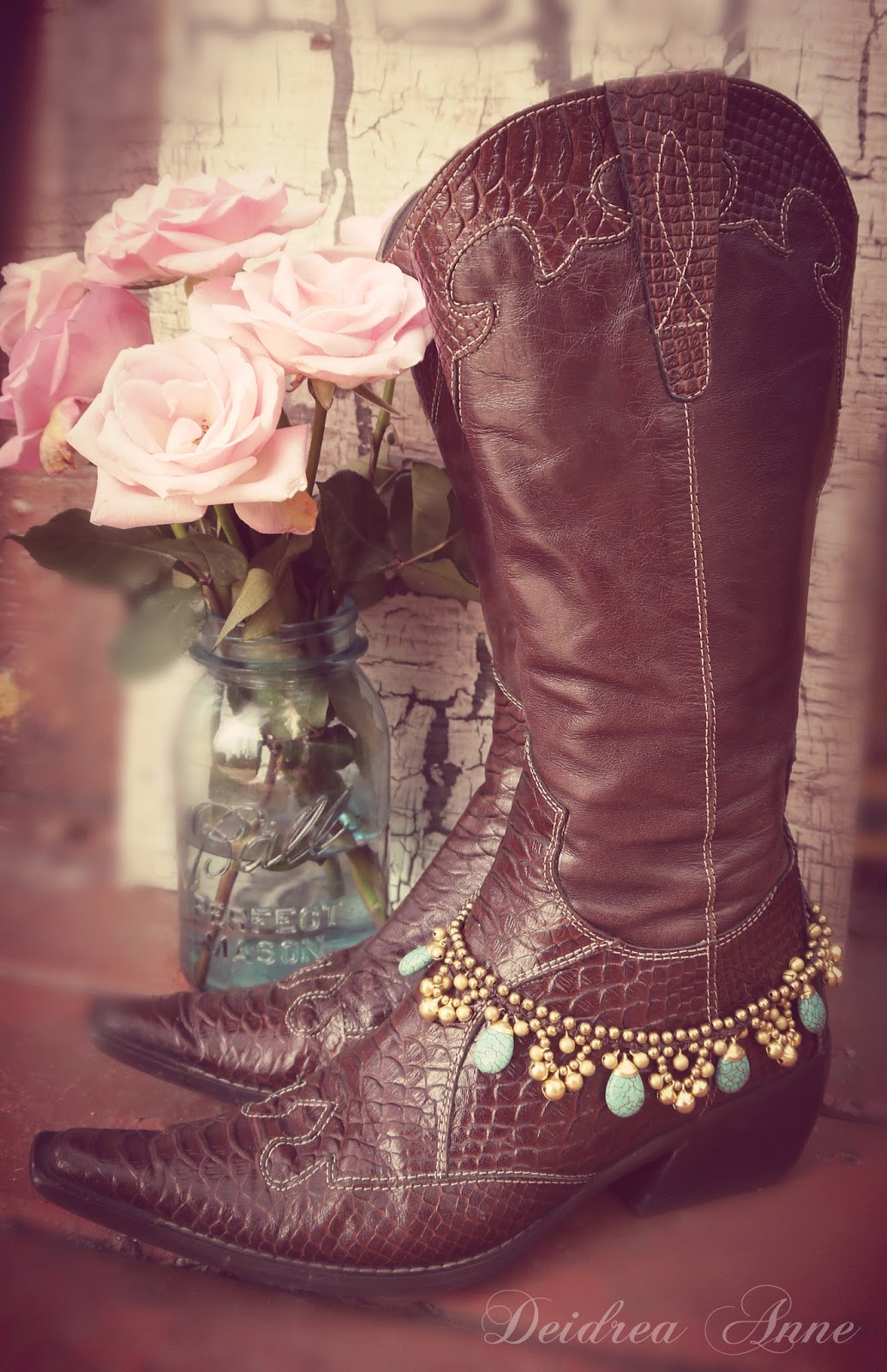 Suzy Homefaker: Glam Cowgirl Boots