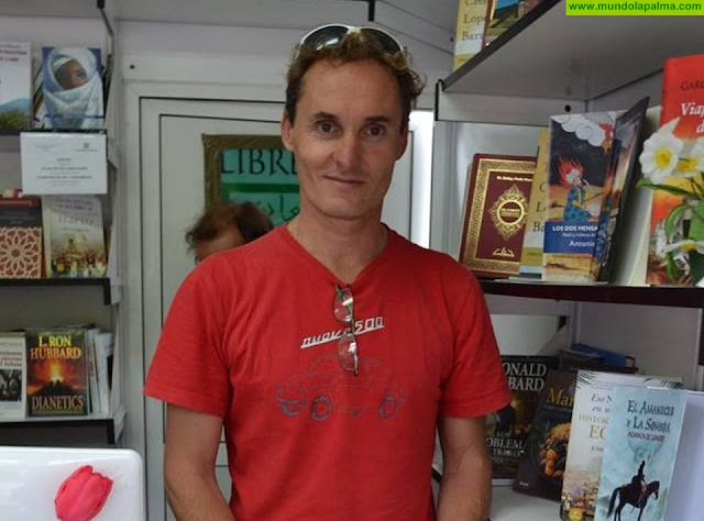 El escritor Gorka Garmendia presenta en la isla ‘Benahoare o la sonrisa de Idaira’, una novela histórica ambientada en La Palma