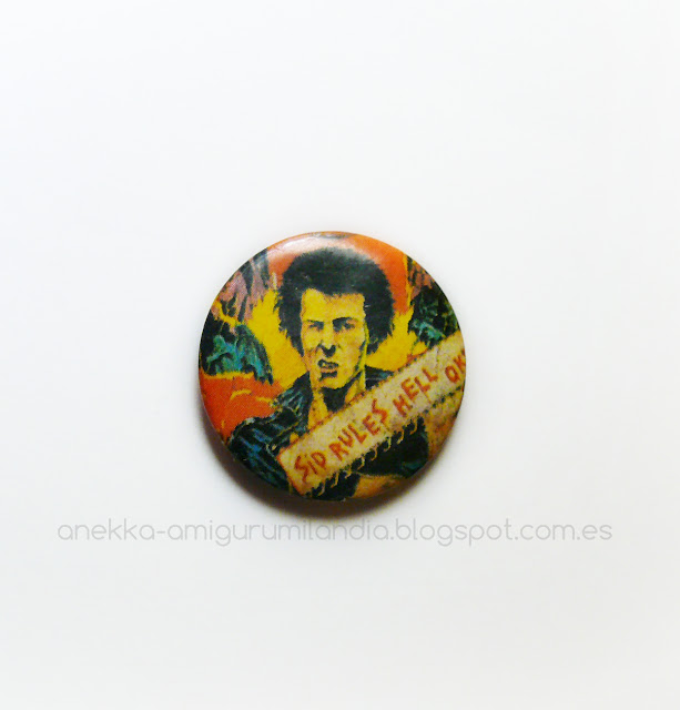 sid vicious , sex pistols pin button