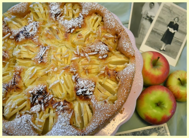 Omas Schokoladen Apfel Kuchen — Rezepte Suchen