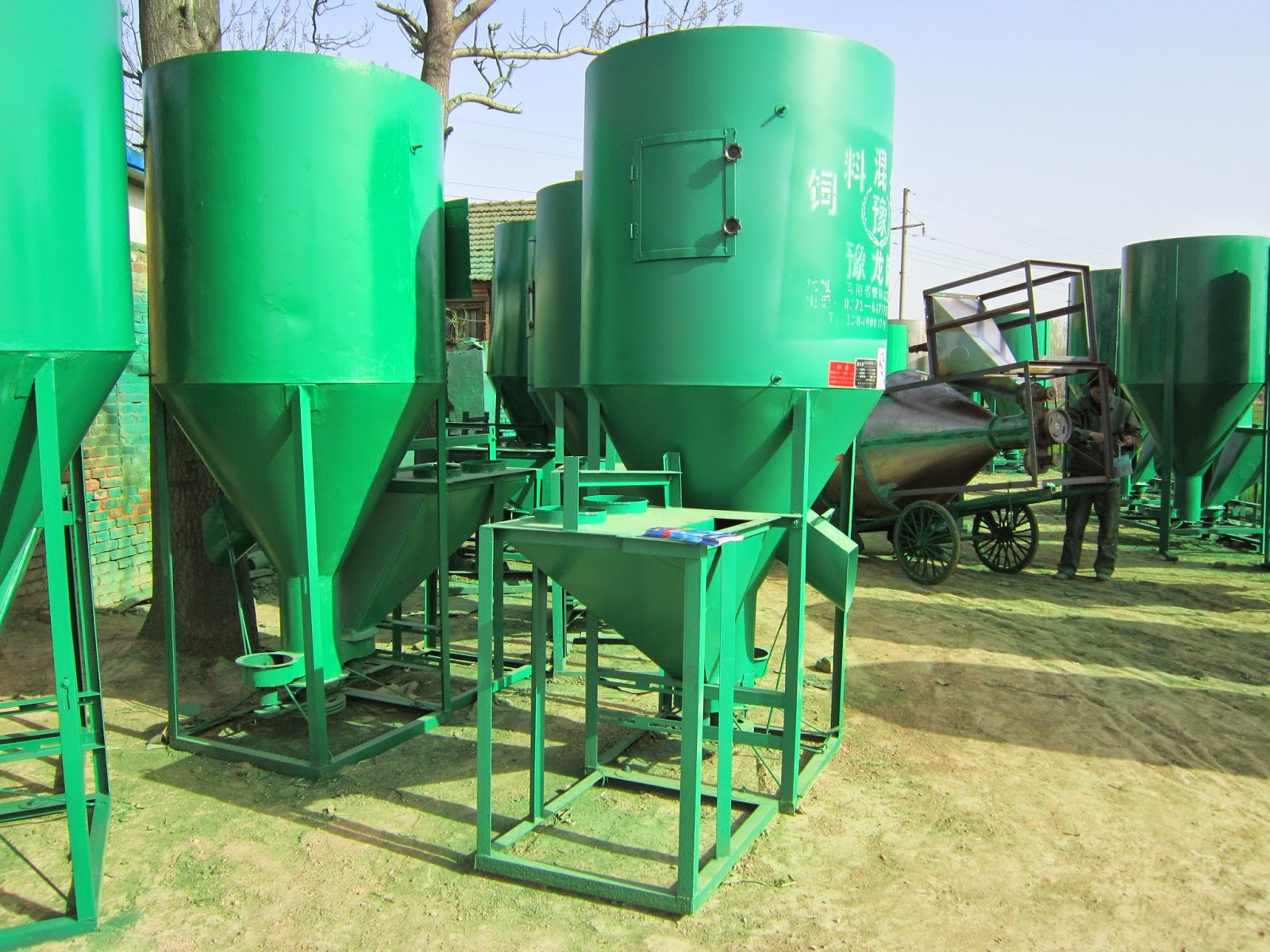professional pellet mill,feed hammer mill crusher features and working