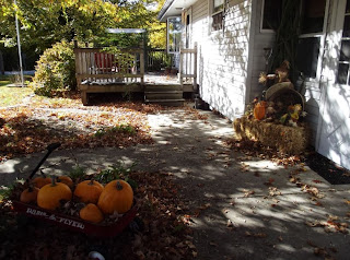 Outdoor Fall Decorating!