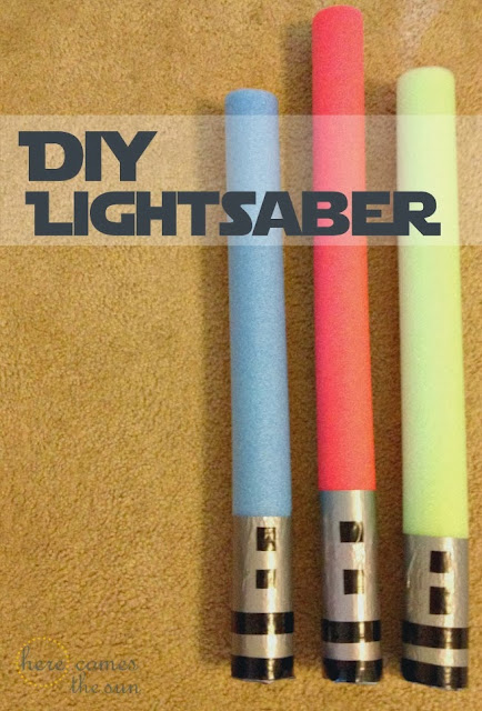 Star Wars Party Games: DIY Lightsaber via herecomesthesunblog.net