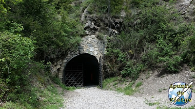 Entrada a la Mina de Petroli de Riutort