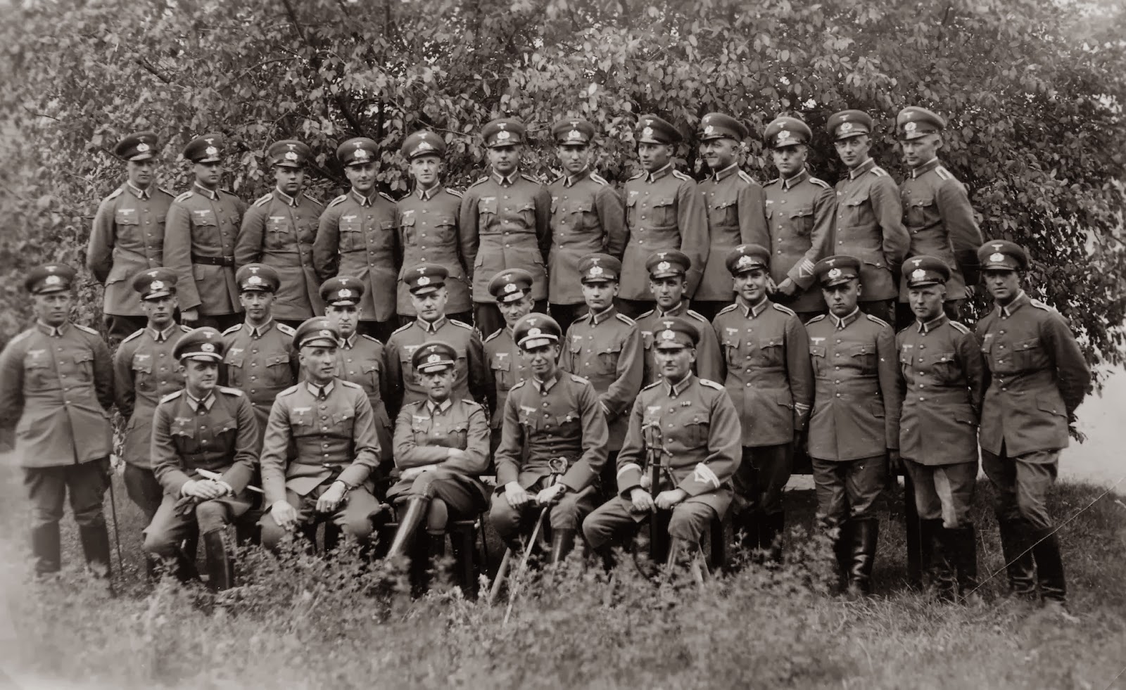 2 пехотная дивизия. солдат немецкой армии. 2 пехотная дивизия сша эмблема. 2 пехотная дивизия сша. 2 пехотная дивизия.