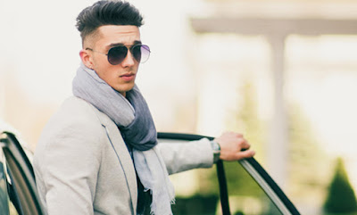 Menata Gaya Rambut Pria Terkini Menata Gaya Rambut Pria Terkini