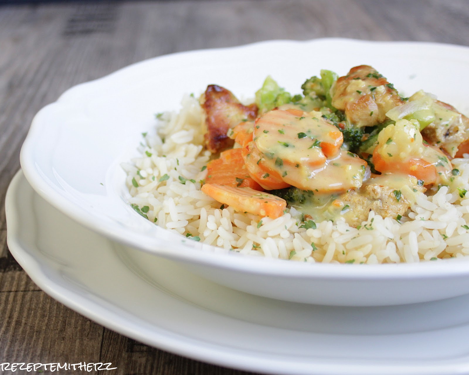 Rezepte mit Herz: Hähnchentopf mit Gemüse &amp; Reis