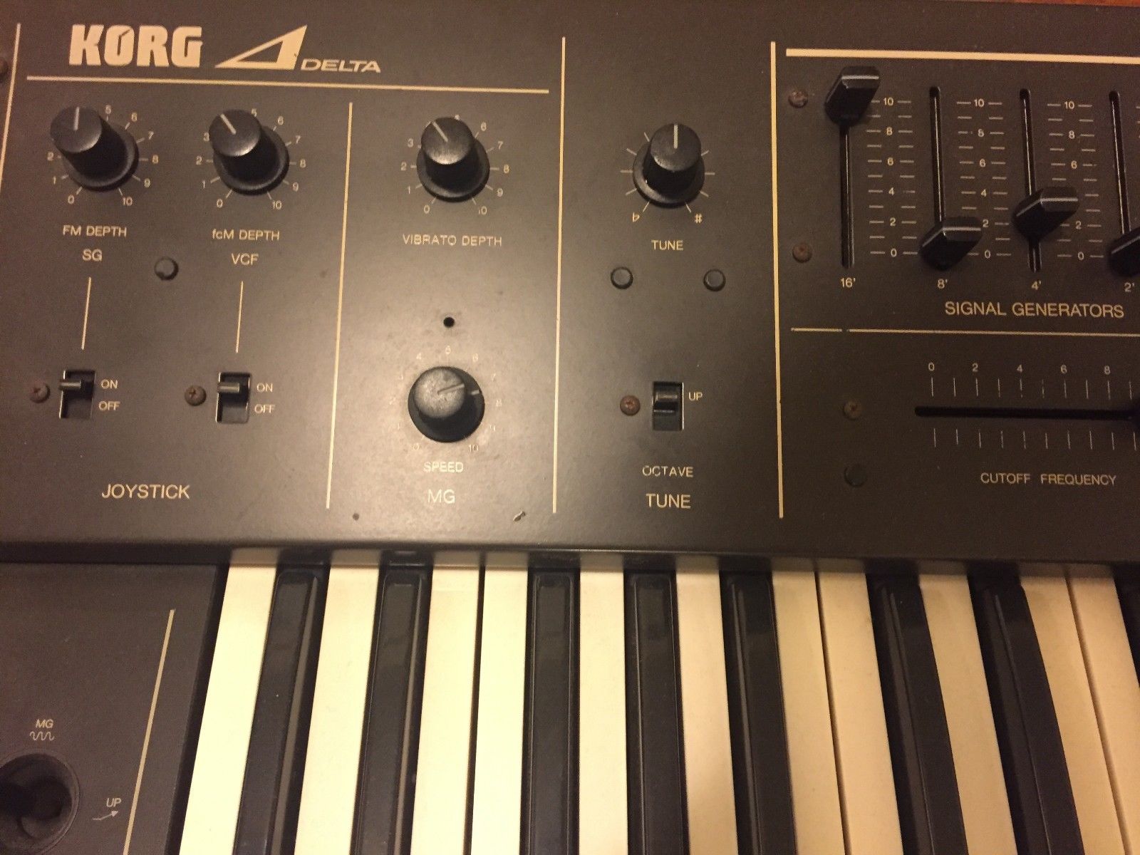 MATRIXSYNTH Delta Vintage Analog Synthesizer Strings Synth SN 289448