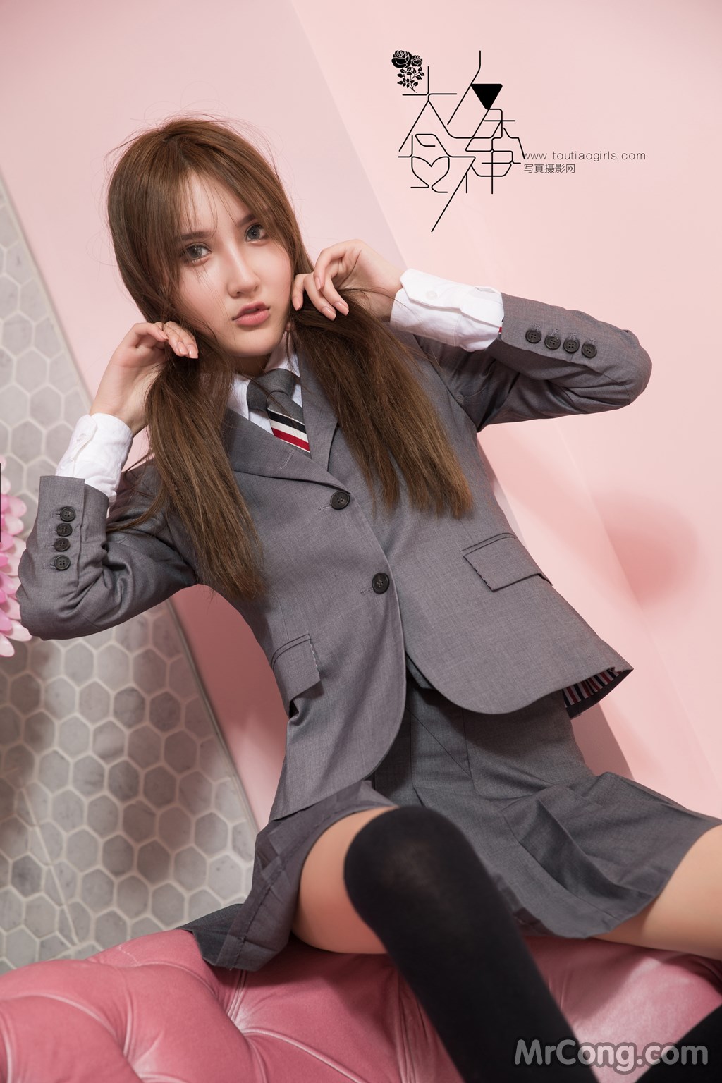 TouTiao 2016-11-28: Model Liang Rui Xi (梁 芮 溪) (25 photos) photo 2-0