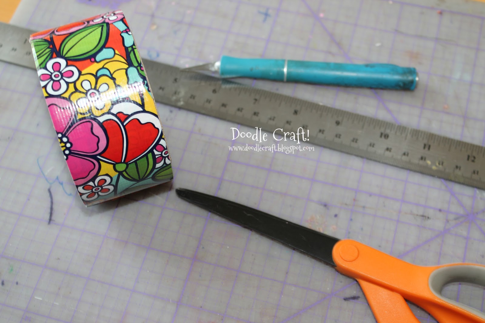 Update a Framed Mirror with Duck Tape!