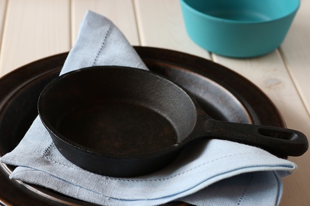 Everything Pots & Pans For Kitchen Nerds #castironskillets