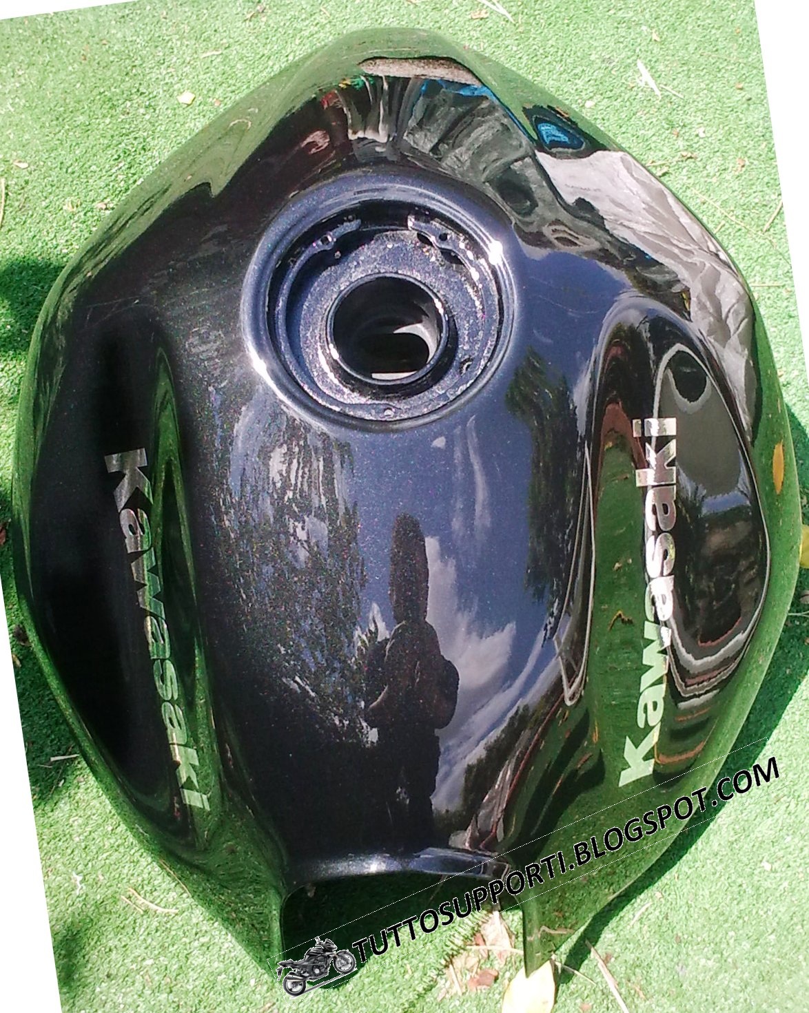 RICAMBI USATI MOTO ACCESSORI GENUINE SPARE PARTS KAWASAKI