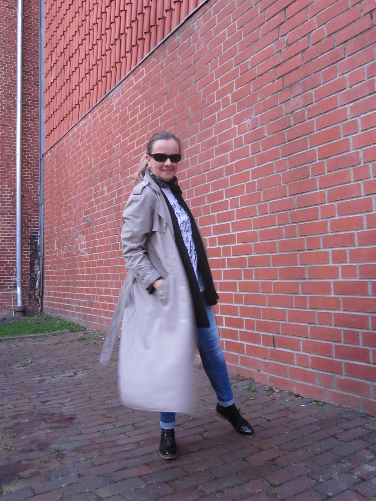 Outfit: Twirling in a trench