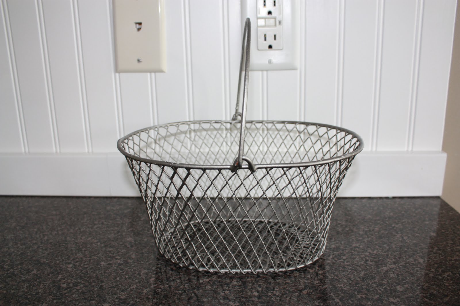 COUNTRY GIRL HOME Dollar store wire basket redo