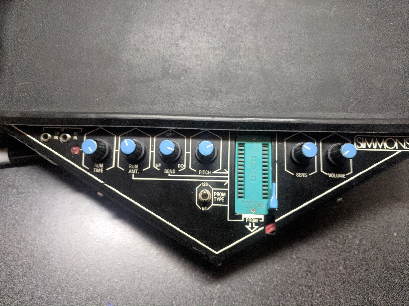 MATRIXSYNTH: Simmons SDS1 Drum Synthesizer SN 004922 & 007463