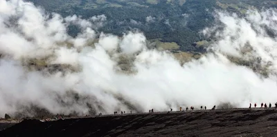 To go Summit of Mount Rinjani altitude 3726 m