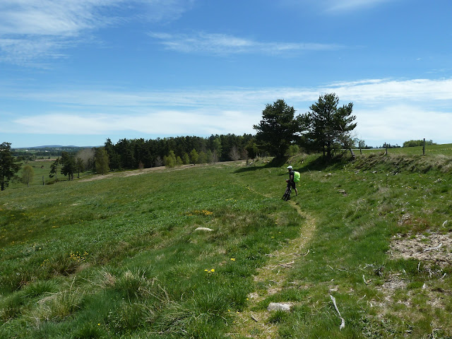 [CR] VTT BUL : Itinérance dans l'Aubrac du 15 au 17 mai 2017 P1100420