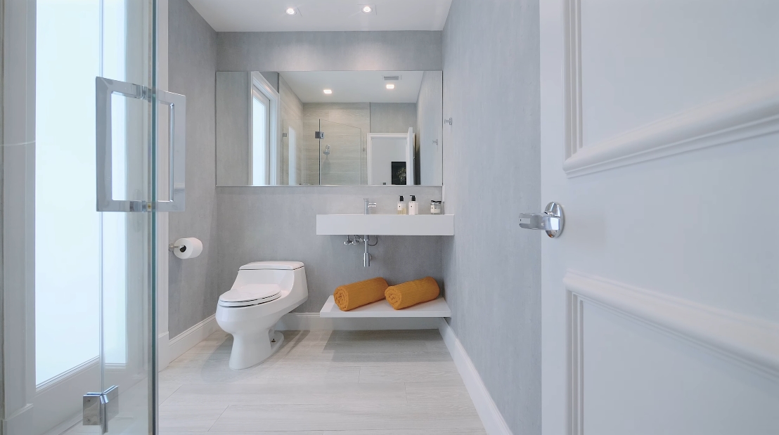 Tour 16 Turtle Walk, Key Biscayne Luxury Home vs. 39 Interior Design Photos