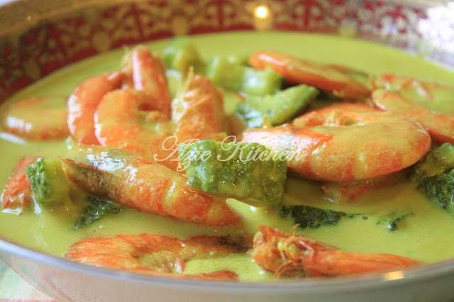 Masak Lemak Udang Dengan Peria Katak