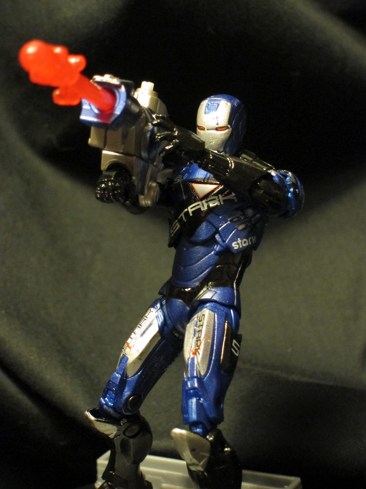Zarak's Barracks: Iron Man 2 Stark Racing Armor Iron Man