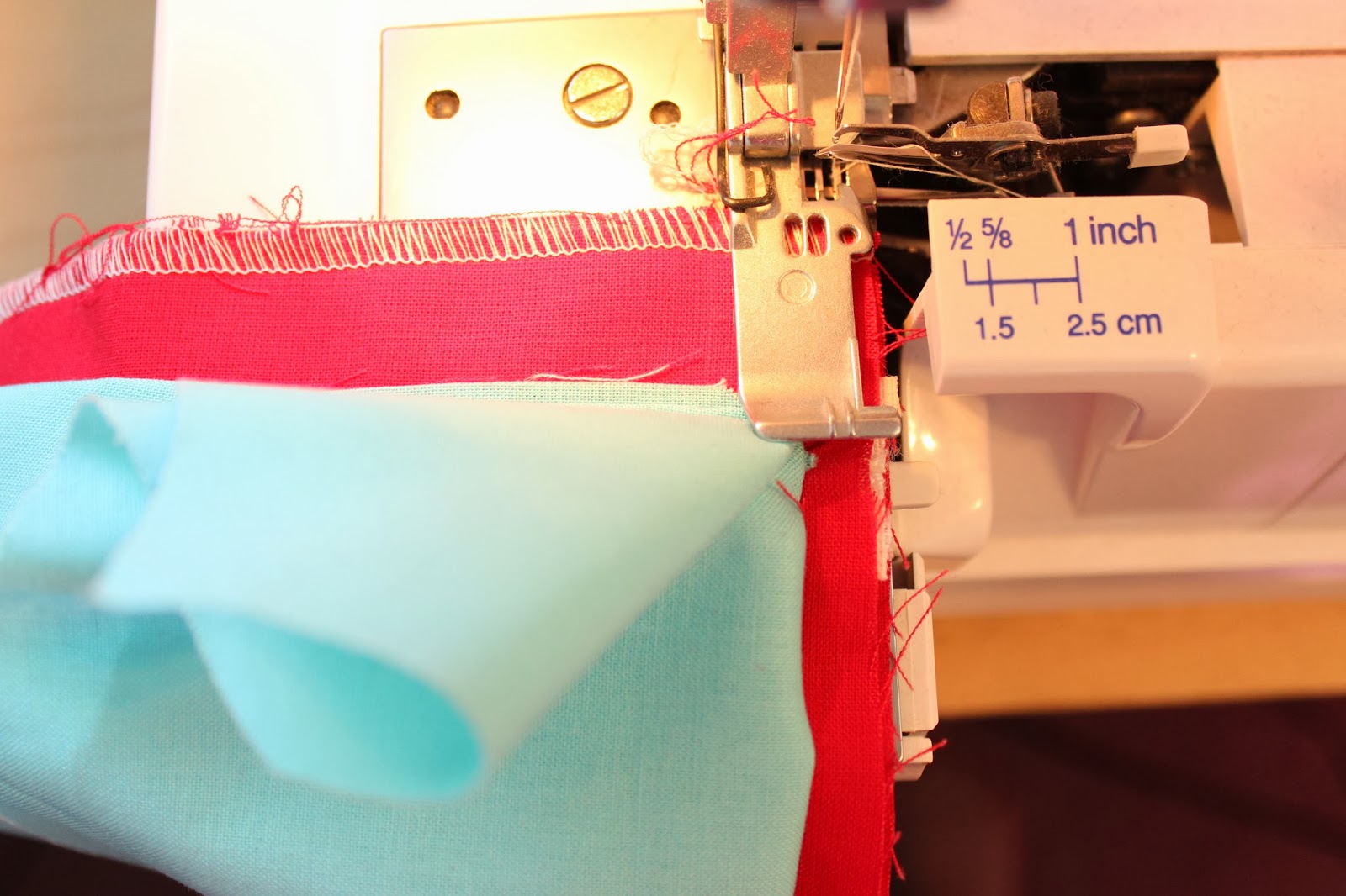 Park and Darwin TUTORIAL; how to sew a zipper pocket into the lining