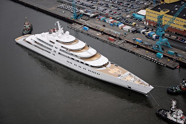 Mega Yacht Keluarga Kerajaan UAE Paling Besar di Dunia Mengalahkan Punya Roman Abramovich