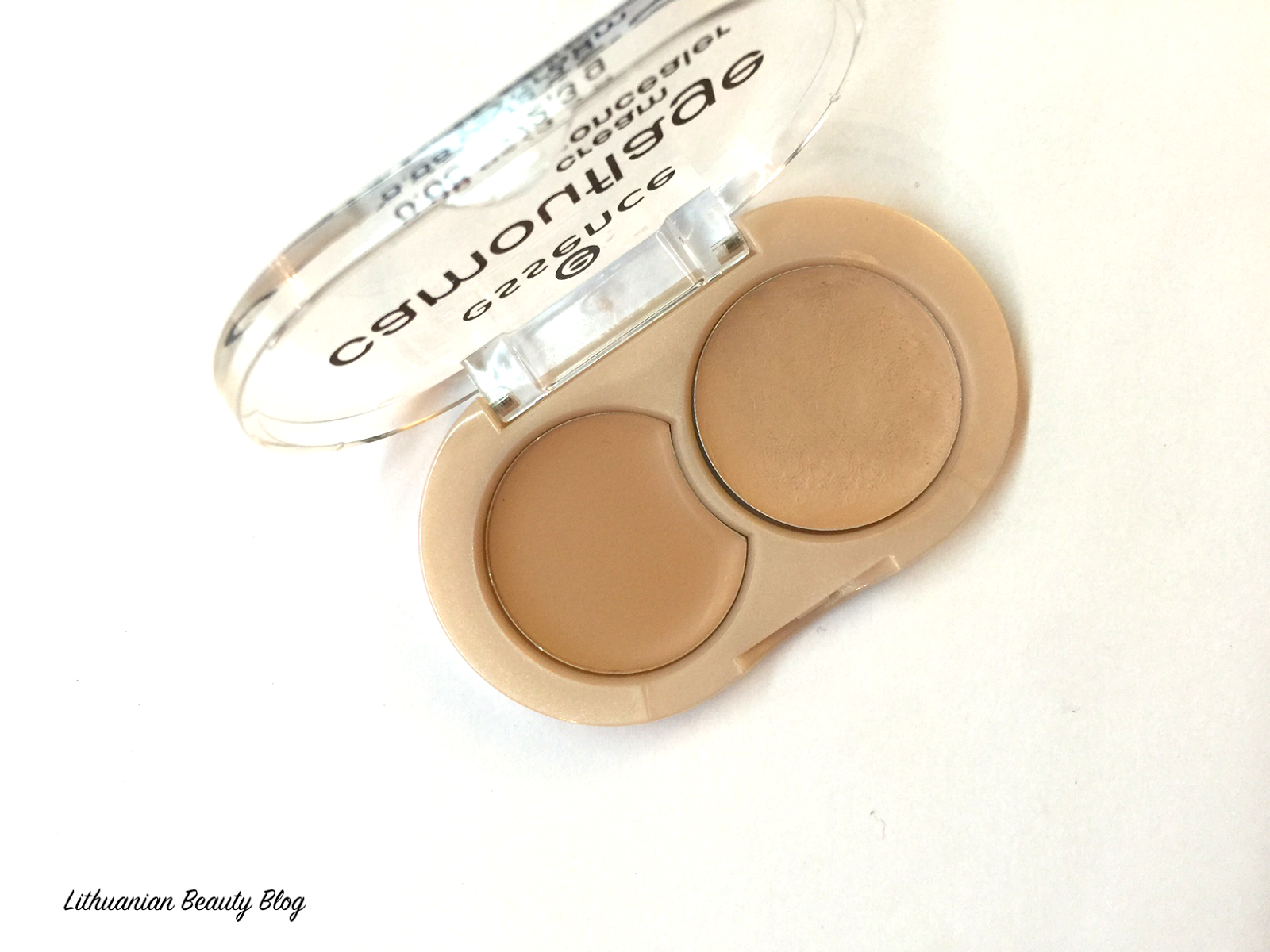 Essence Camouflage cream concealer Lithuanian Beauty Blog