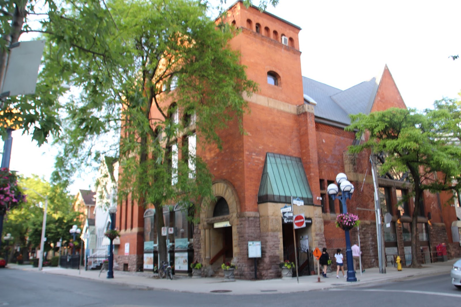 JUNK BOAT TRAVELS Yorkville