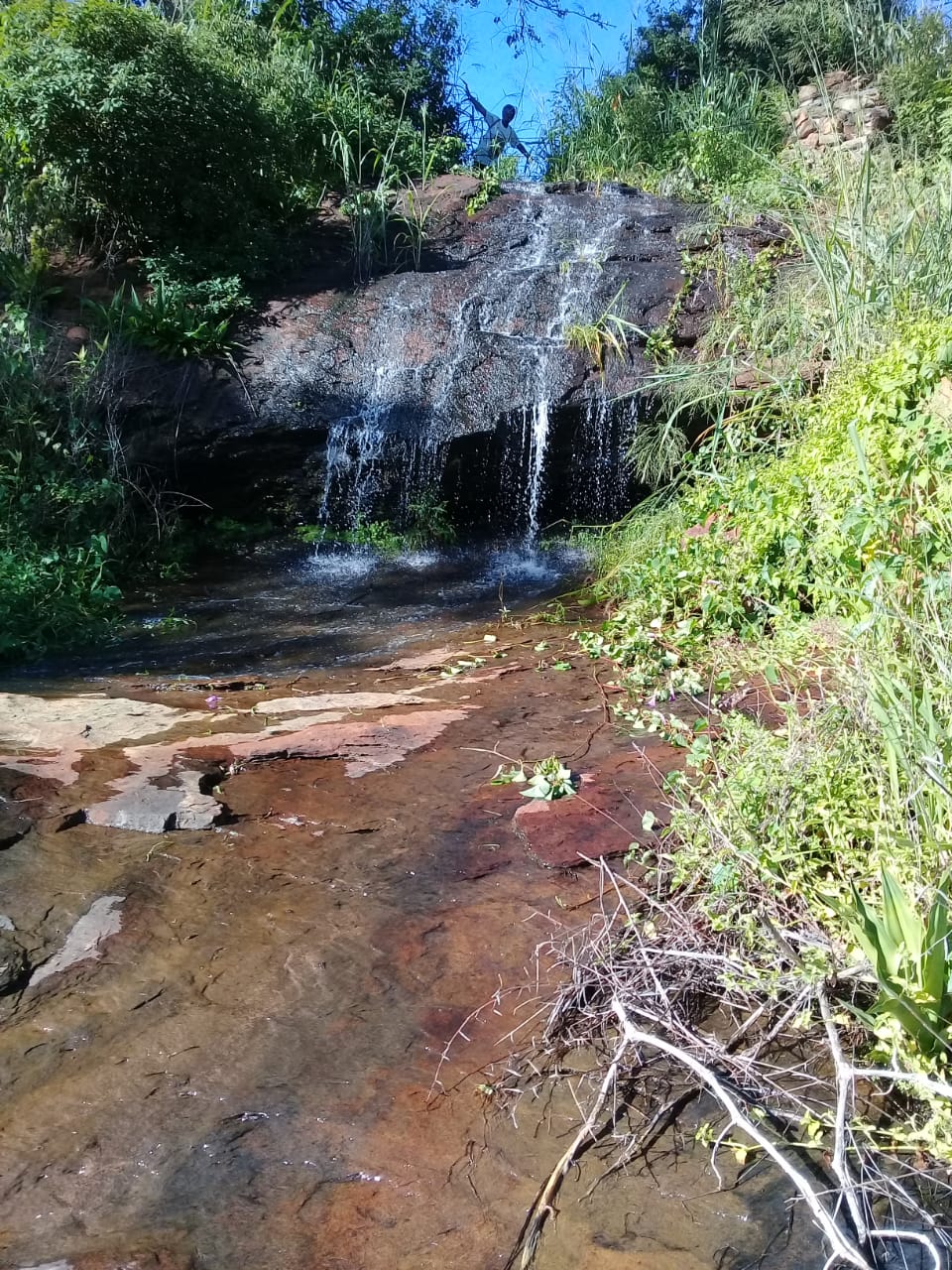 Resultado de imagem para Cachoeira do Pinga seduz visitantes de Triunfo