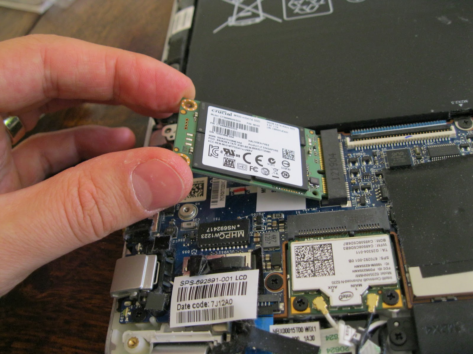 жесткий диск и m2 и sata ssd. жесткий диск на ноут сата ssd. разъем для ссд в ноутбуке. Satafirm s11 ssd. Ssd для ноутбука dell inspiron.