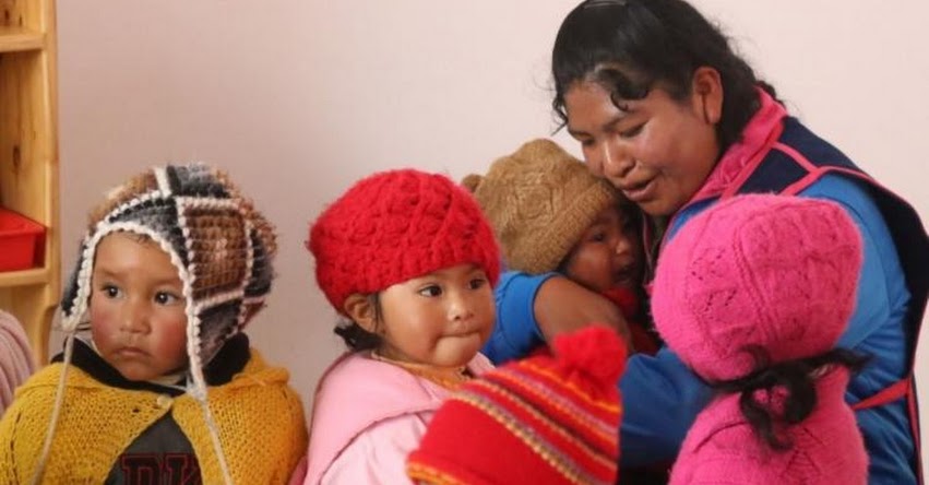 CUNA MÁS: Sepa cómo abrigar a niños y bebés en las zonas de bajas temperaturas - www.cunamas.gob.pe CUNA MÁS: Sepa cómo abrigar a niños y bebés en las zonas de bajas temperaturas - www.cunamas.gob.pe