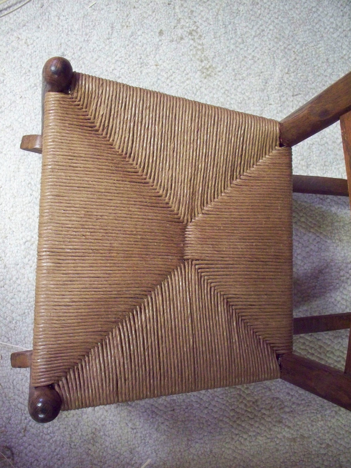 The Seat DoKtor Small rocker, Fiber Rush Seat