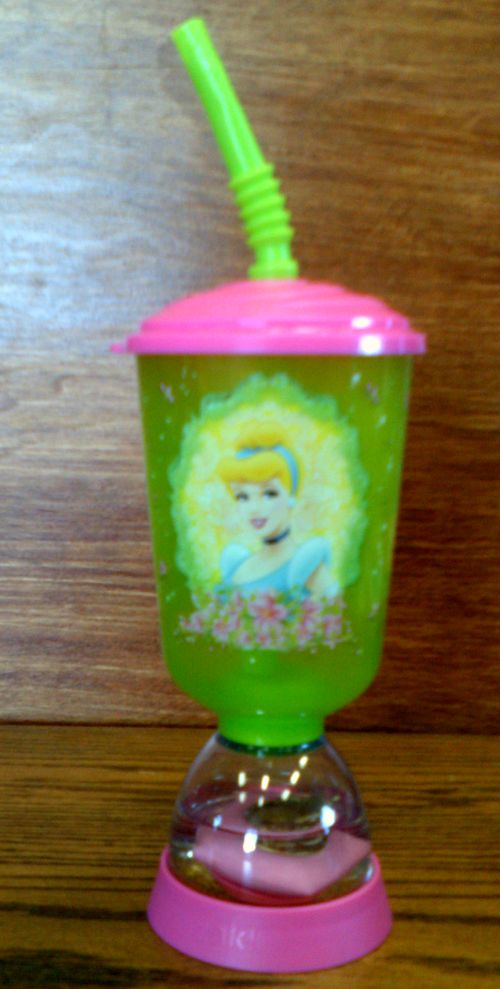 Treasure Box . . . . . 8816463 Disney Princesses Cup with Lid & Straw