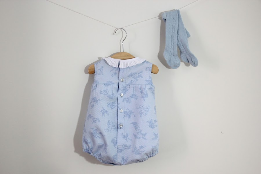 DIY Tutorial y patrones gratis: Pelele para bebé