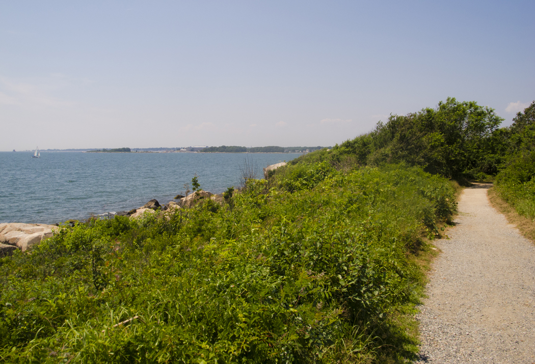 Bluff Point State Park