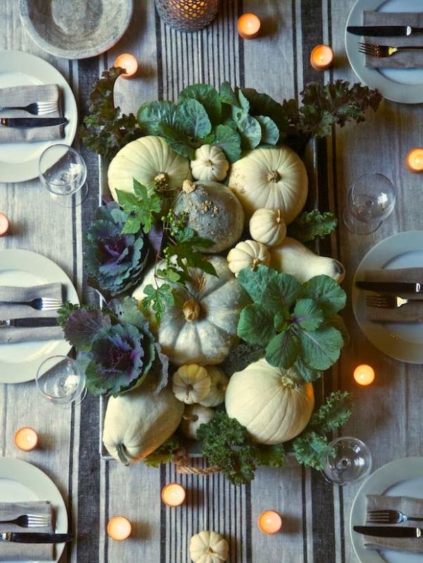 15 Gorgeous Thanksgiving Tablescape Ideas - via BirdsParty.com