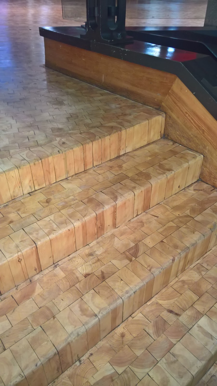 what is wood block flooring