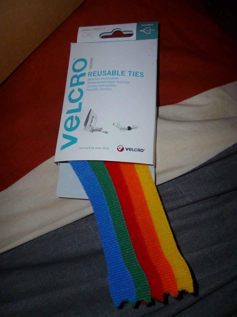 Madhouse Family Reviews VELCRO® 101Uses Challenge 3 Cable ties