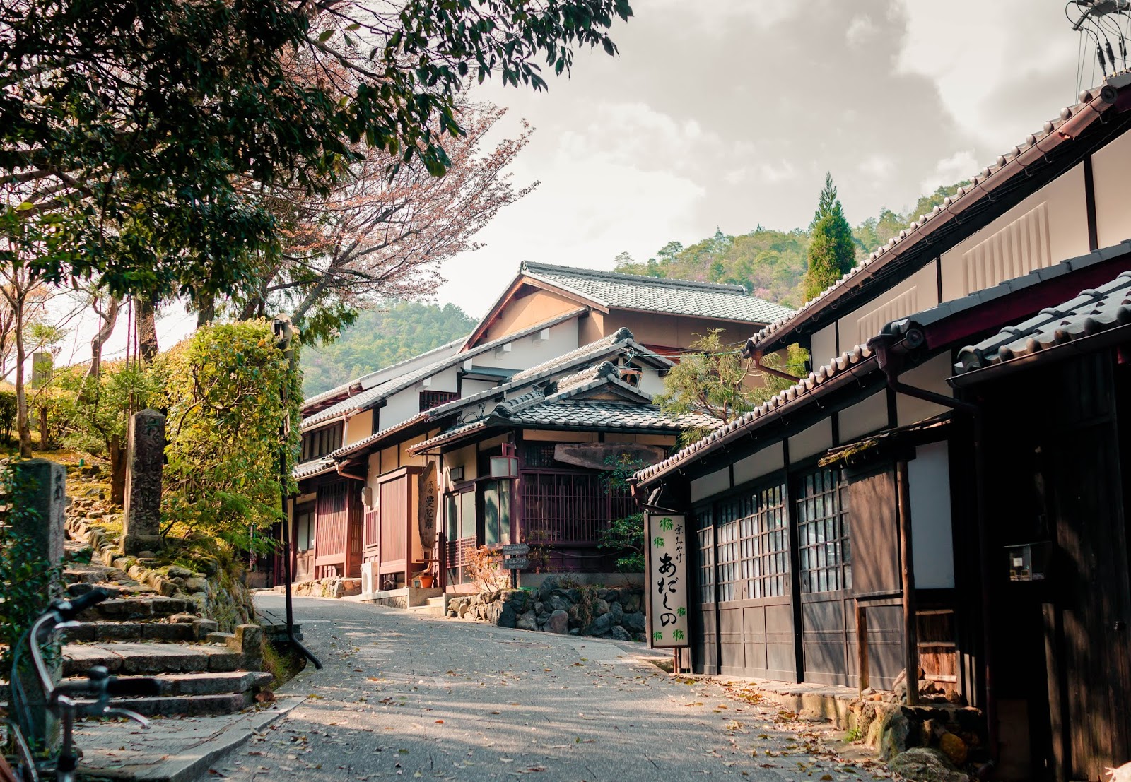 Guide to Exploring Arashiyama, Kyoto - Tales of Two