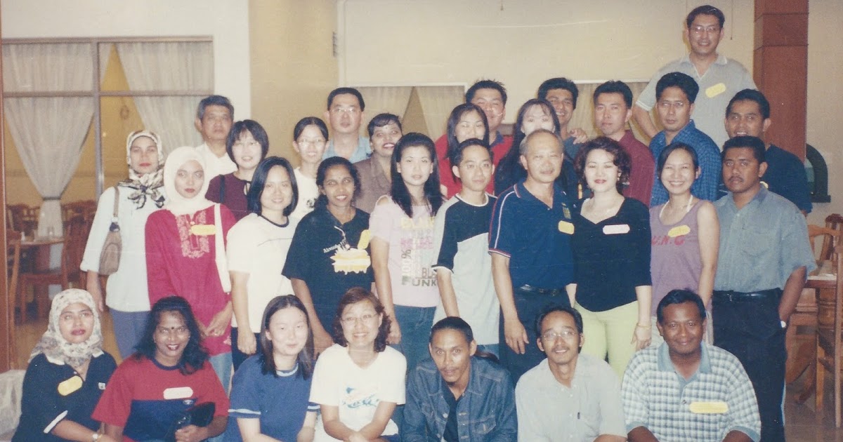 My 35 years in Public Bank 2004  Seri Manjung Branch farewell dinner