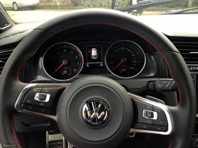 VW Golf GTI 2014 - interior
