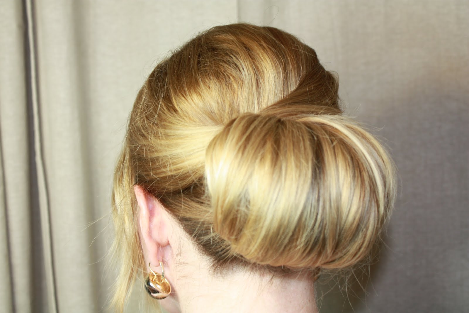 Split Ends & New Beginnings: Hair Tutorial- Chignon